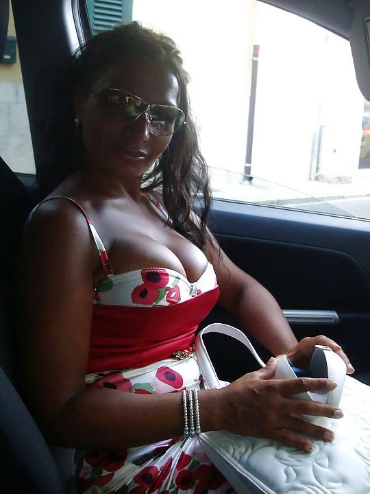 16P Italian women: gina