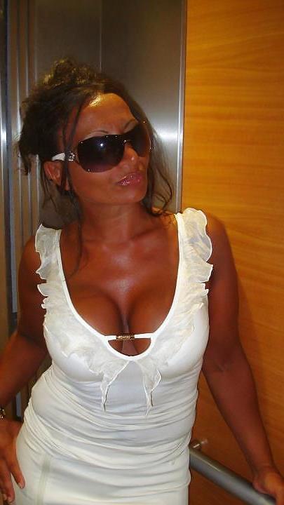 16P Italian women: gina