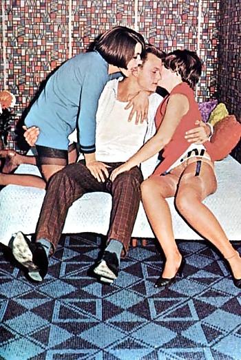 25P Vintage Magazines Climax