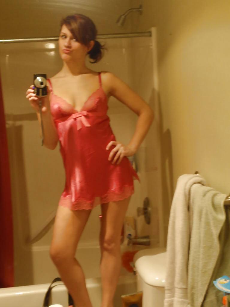 16P Self pics to boyfriend