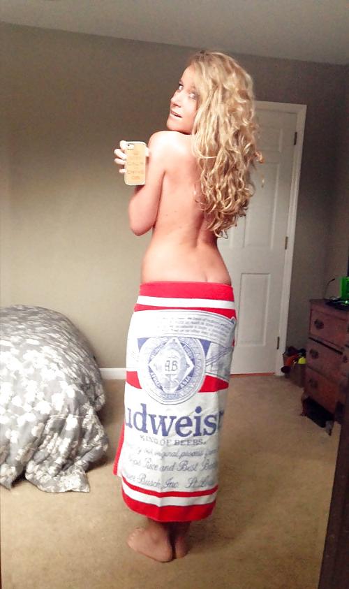 25P Bare backs are just so beautiful 
