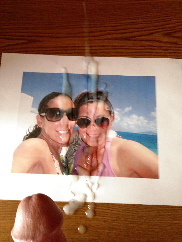 8P Girls in sunglasses