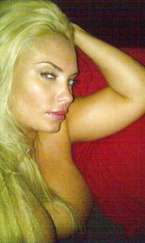 25P Coco Nicole Austin Nude