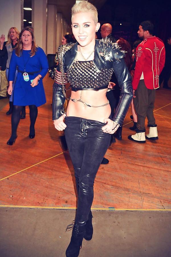 25P Hot Celebrity Babes