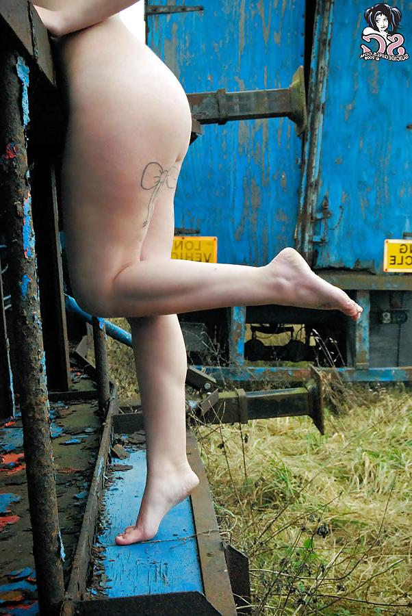 25P Suicide Girl - Galda - Overturned (2009)