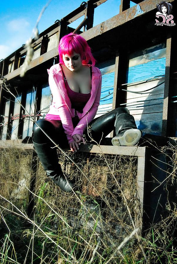 25P Suicide Girl - Galda - Overturned (2009)