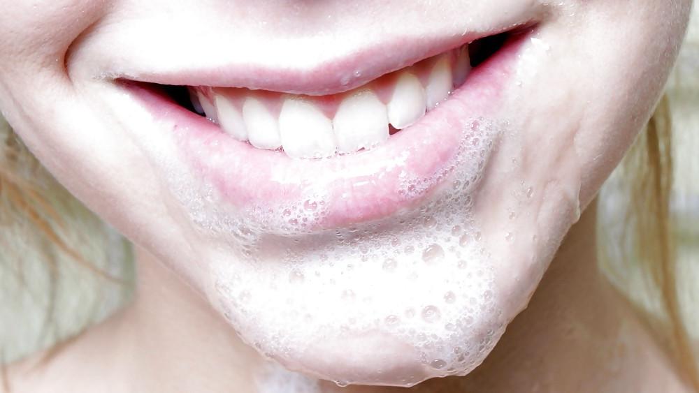 25P Cum leaks out from beautiful mouths and faces 3 (Camaster)