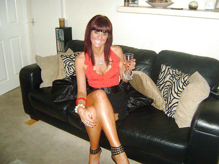 22P Sexy MILF Emma with great legs. How to fuck?