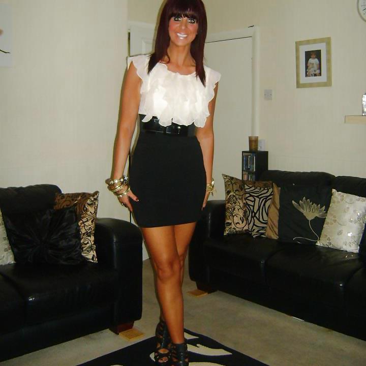 22P Sexy MILF Emma with great legs. How to fuck?