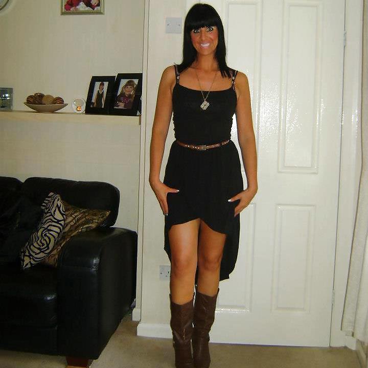 22P Sexy MILF Emma with great legs. How to fuck?