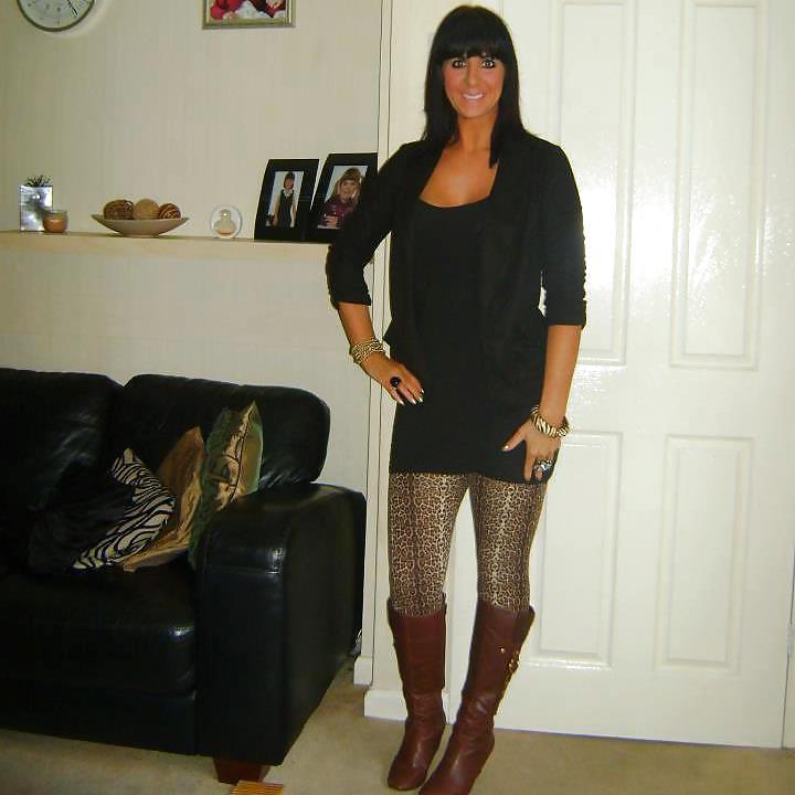 22P Sexy MILF Emma with great legs. How to fuck?