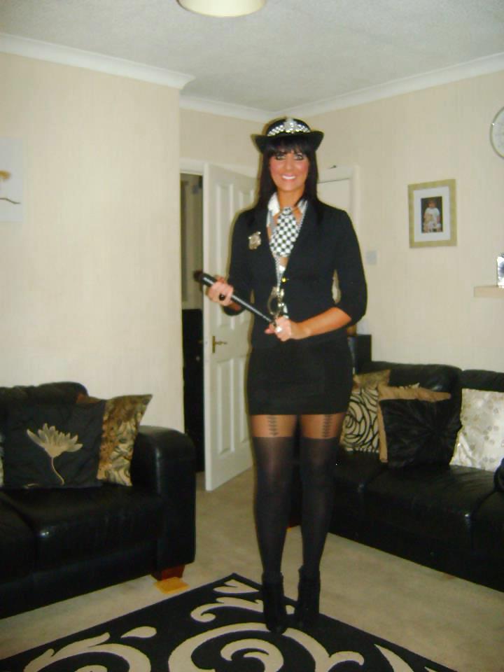 22P Sexy MILF Emma with great legs. How to fuck?