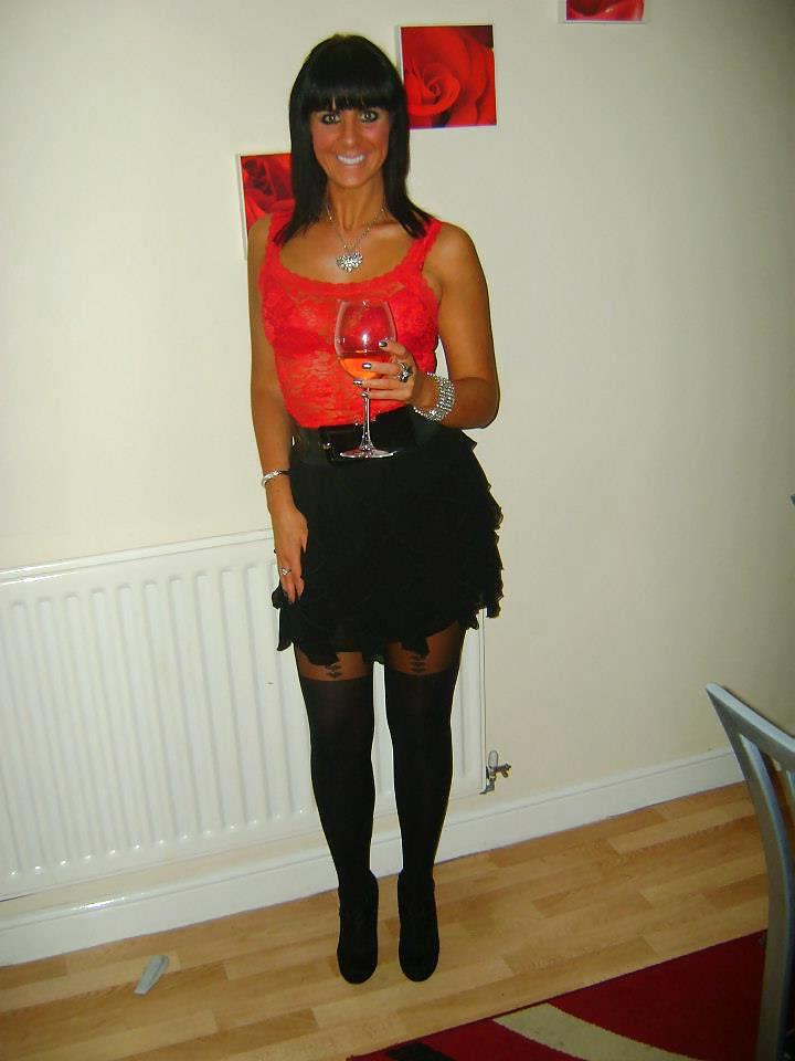 22P Sexy MILF Emma with great legs. How to fuck?