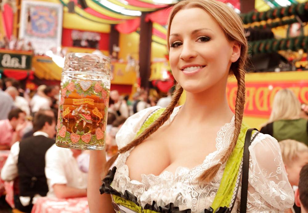 25P What I Like Dirndl-Special