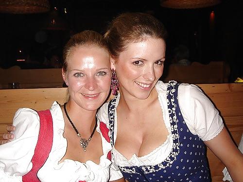 25P What I Like Dirndl-Special