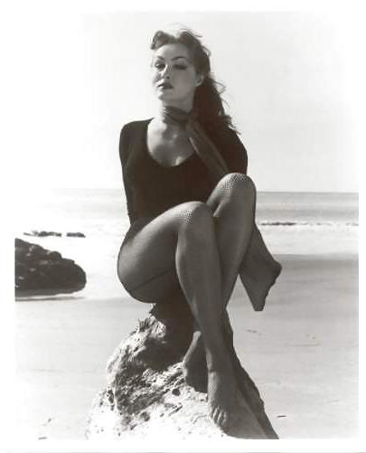 25P Julie Newmar III