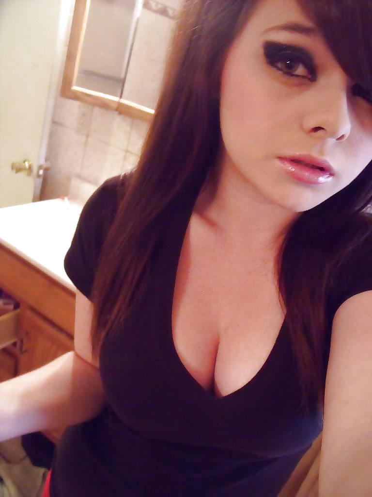 20P Big tits busty beauties 15