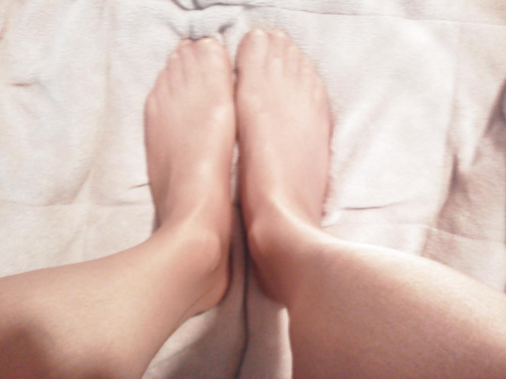 5P Shiney tan pantyhose