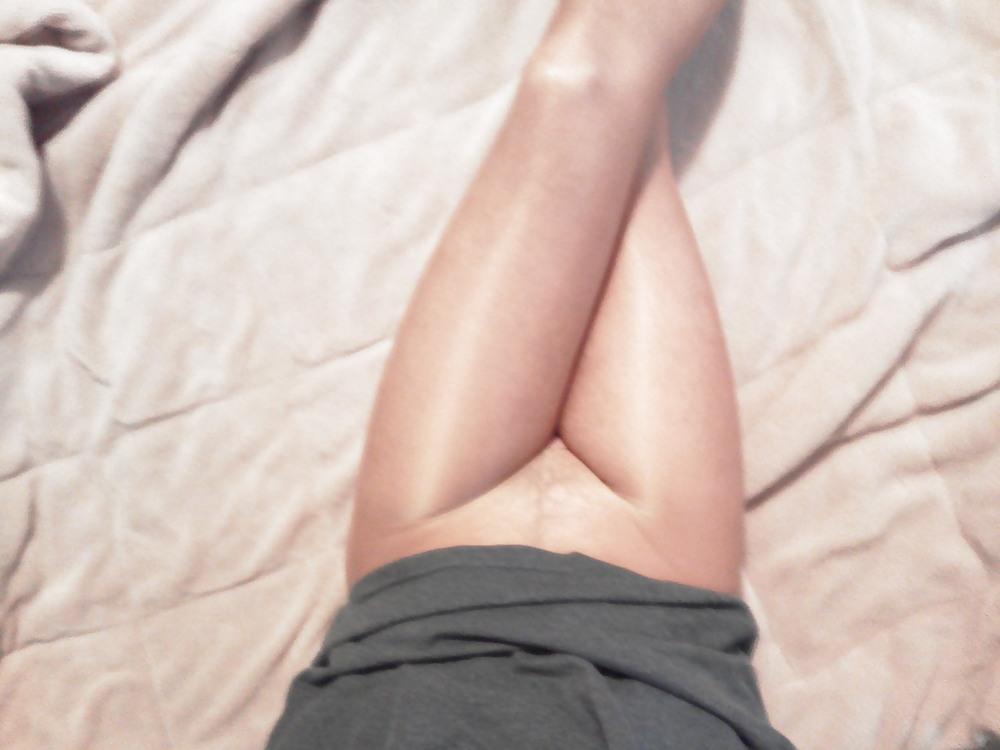 5P Shiney tan pantyhose