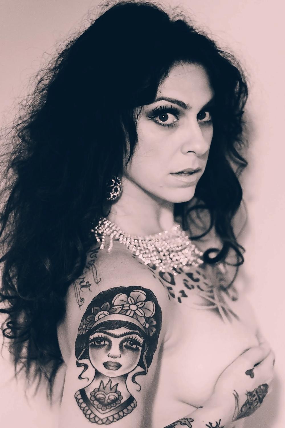 25P Hot Tattooed