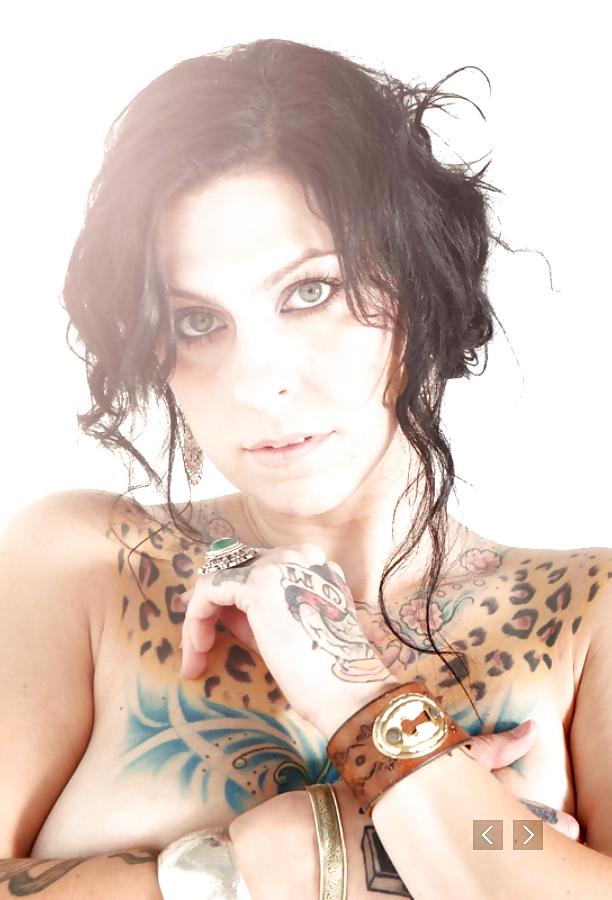 25P Hot Tattooed