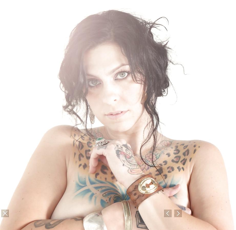 25P Hot Tattooed