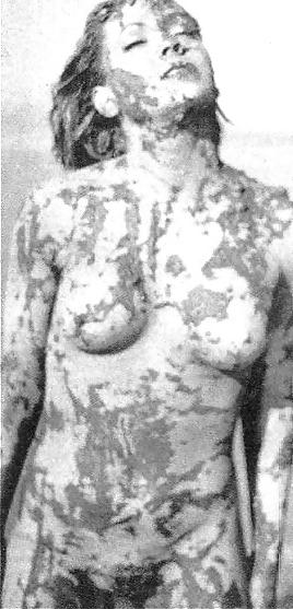 25P Alyssa Milano (nude)