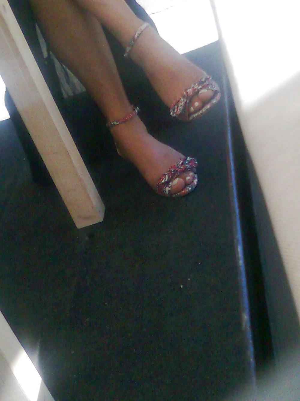 11P Under the table 3