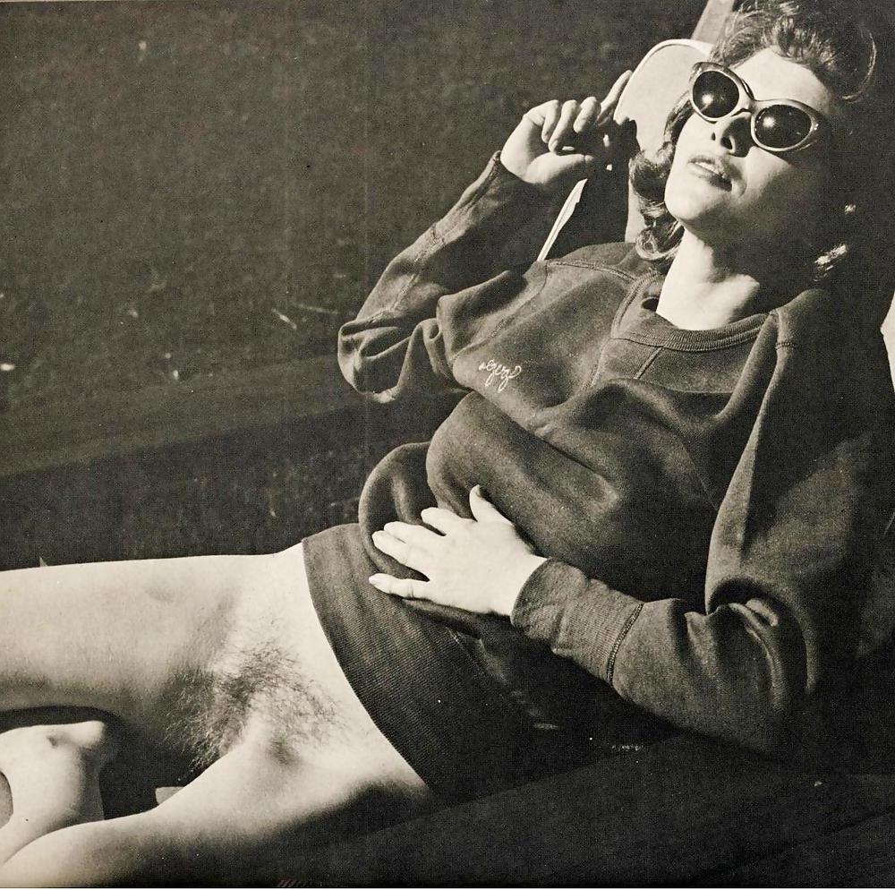 25P Vintage nudism
