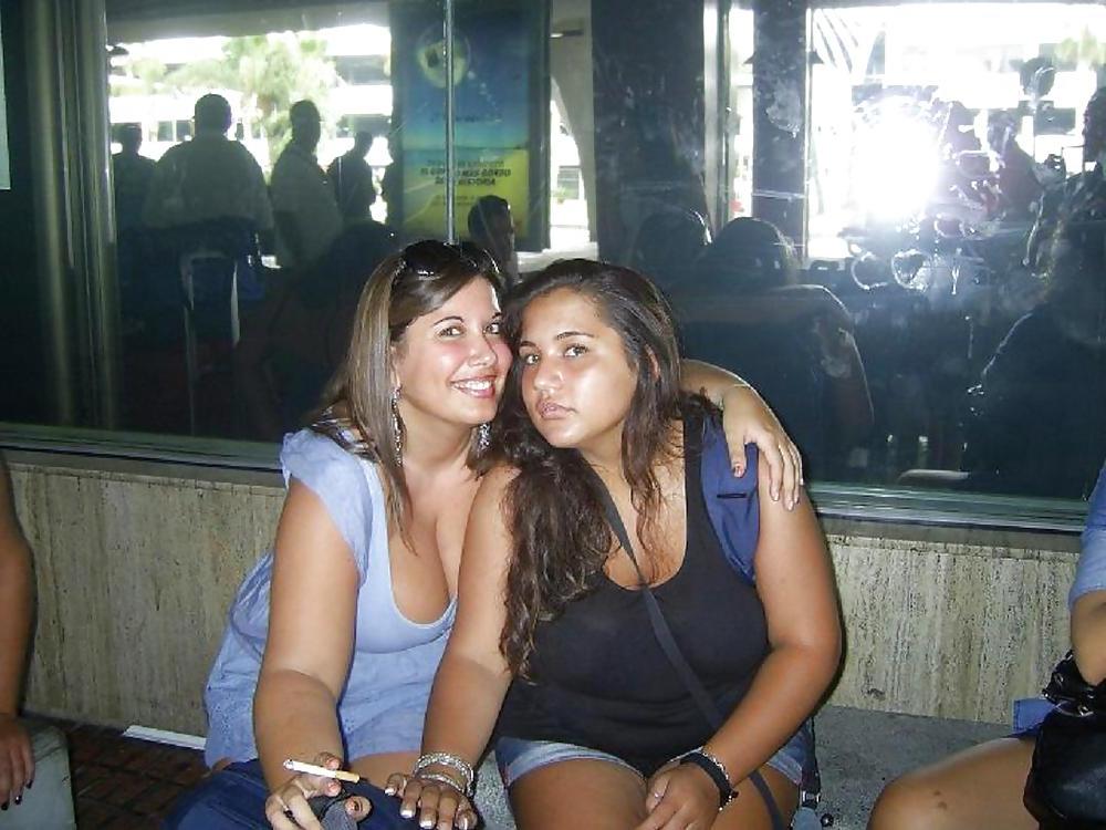 14P Busty Italian: Veronica
