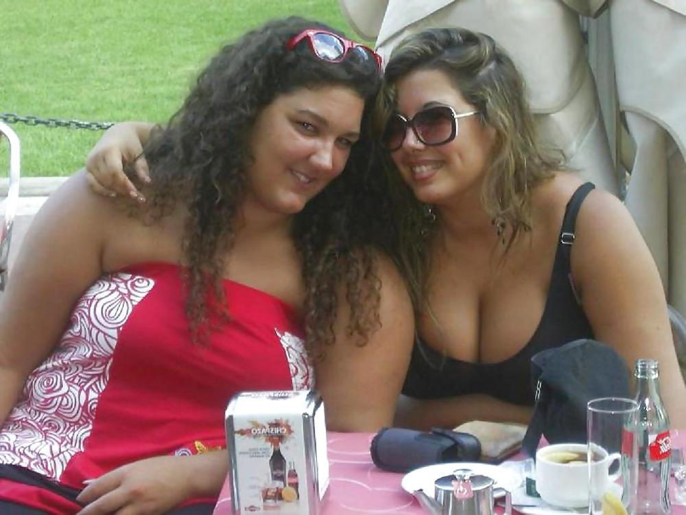 14P Busty Italian: Veronica