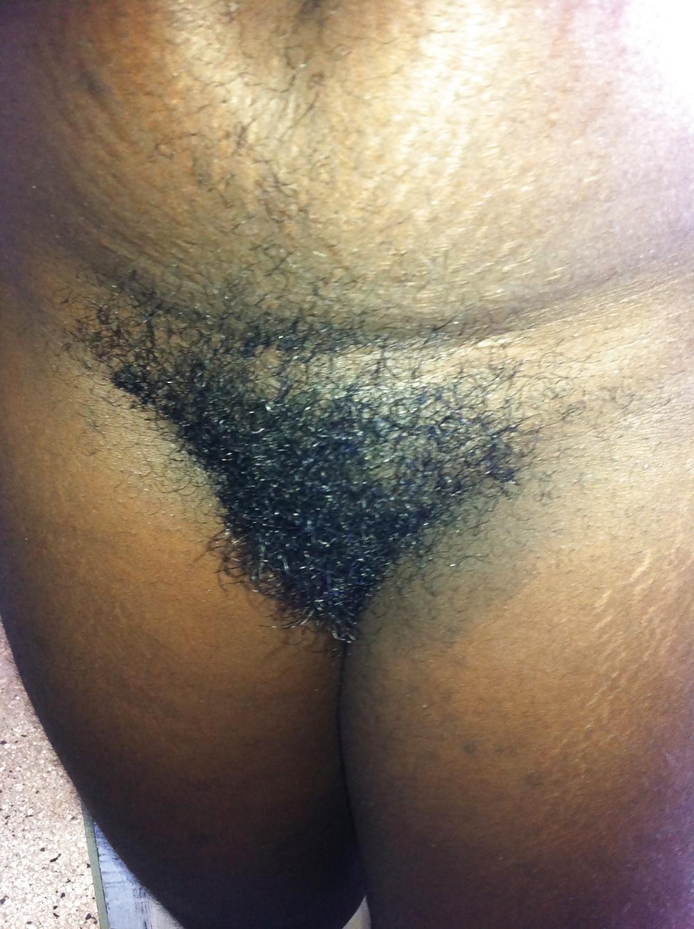 12P Ghetto Hairy Girl