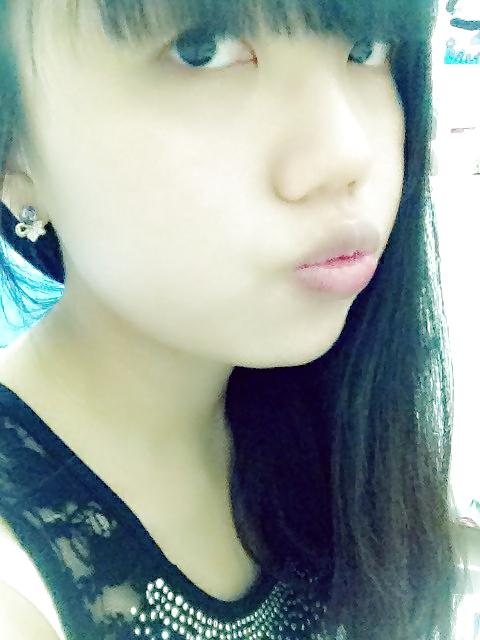 4P Beautiful Taiwan Girl