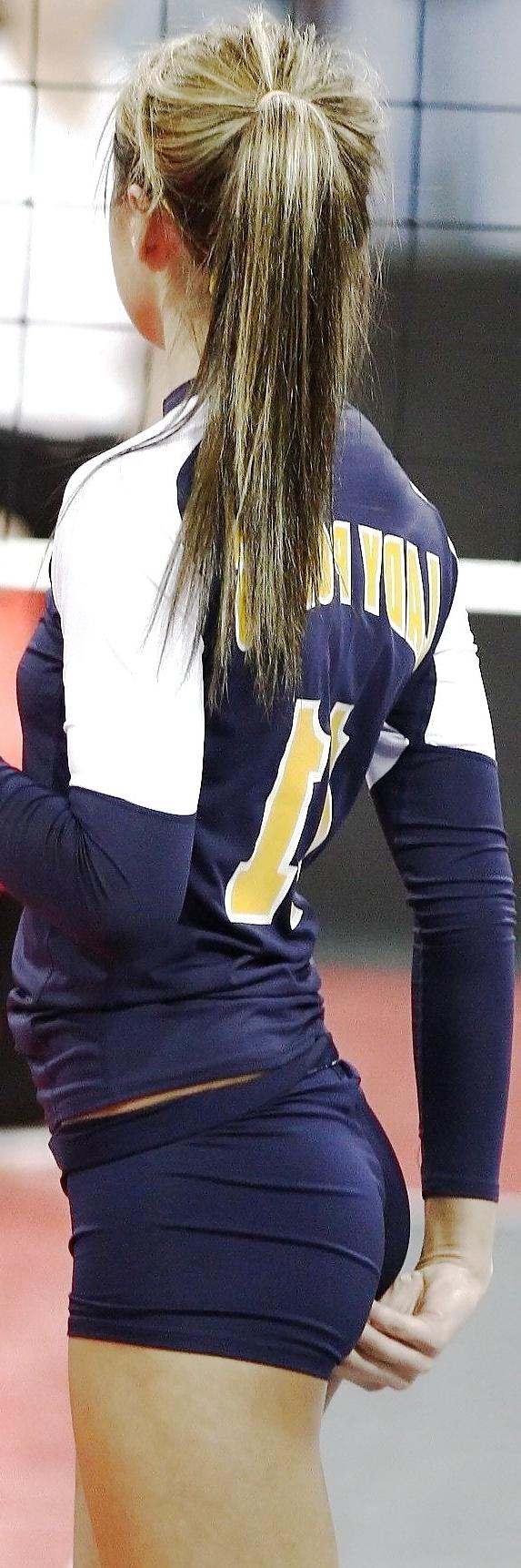 12P Don't Ya Love Volleyball?