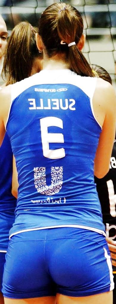 12P Don't Ya Love Volleyball?