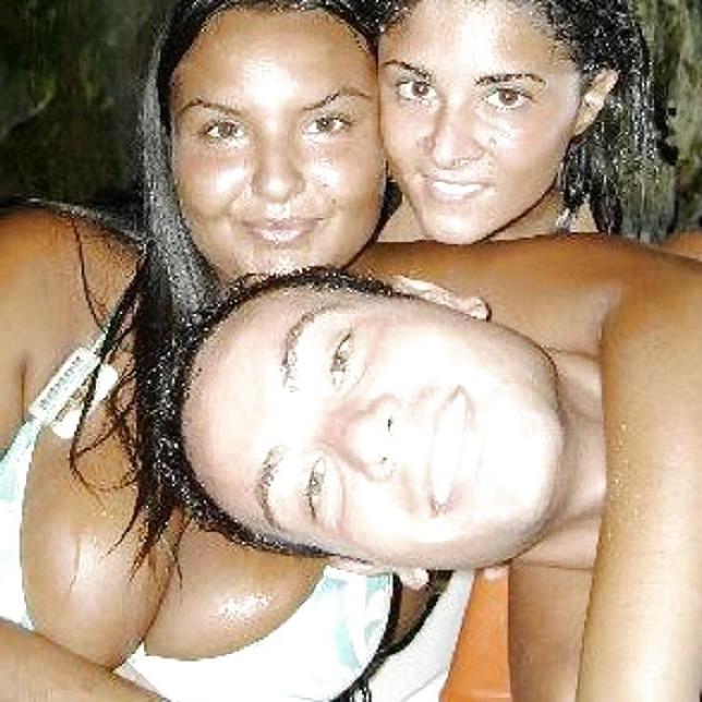 12P Italian girl: nunzia