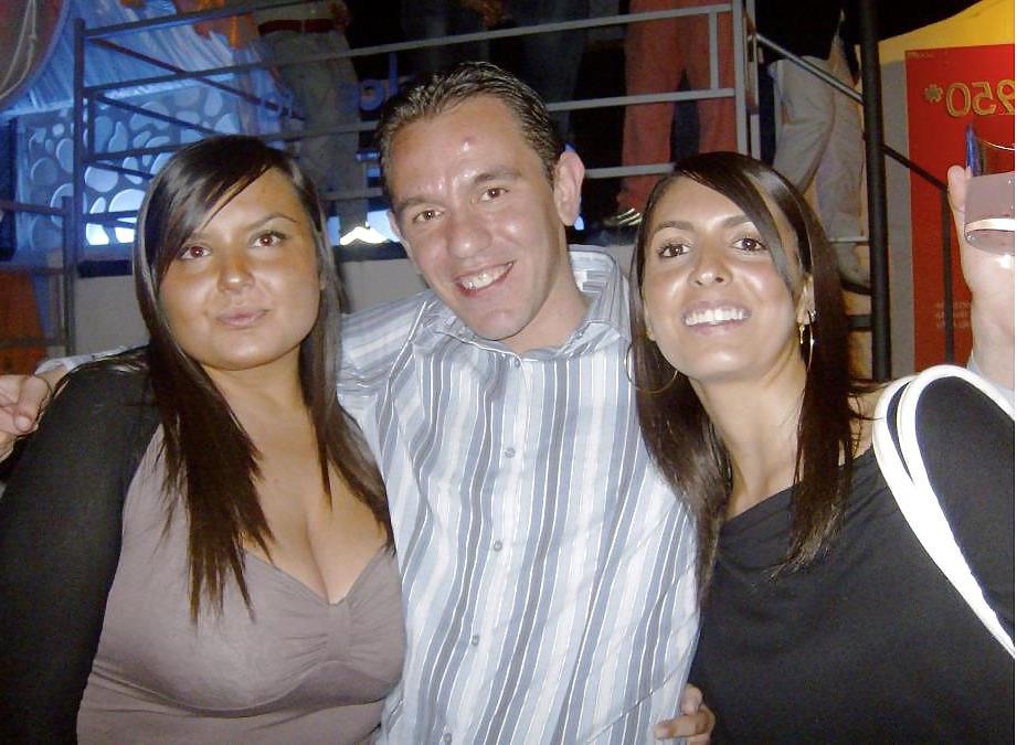 12P Italian girl: nunzia