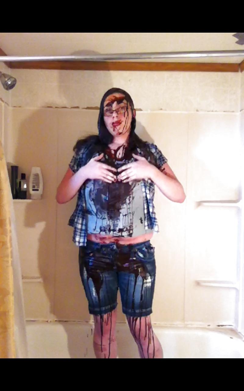 25P T-girl gets messy with chocolate and cake batter