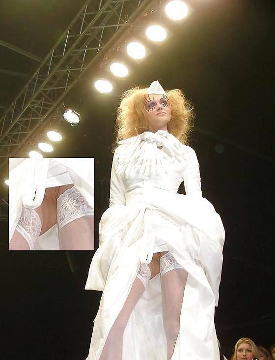 25P Celeb wardrobe malfunction vol III upskirt down blouse