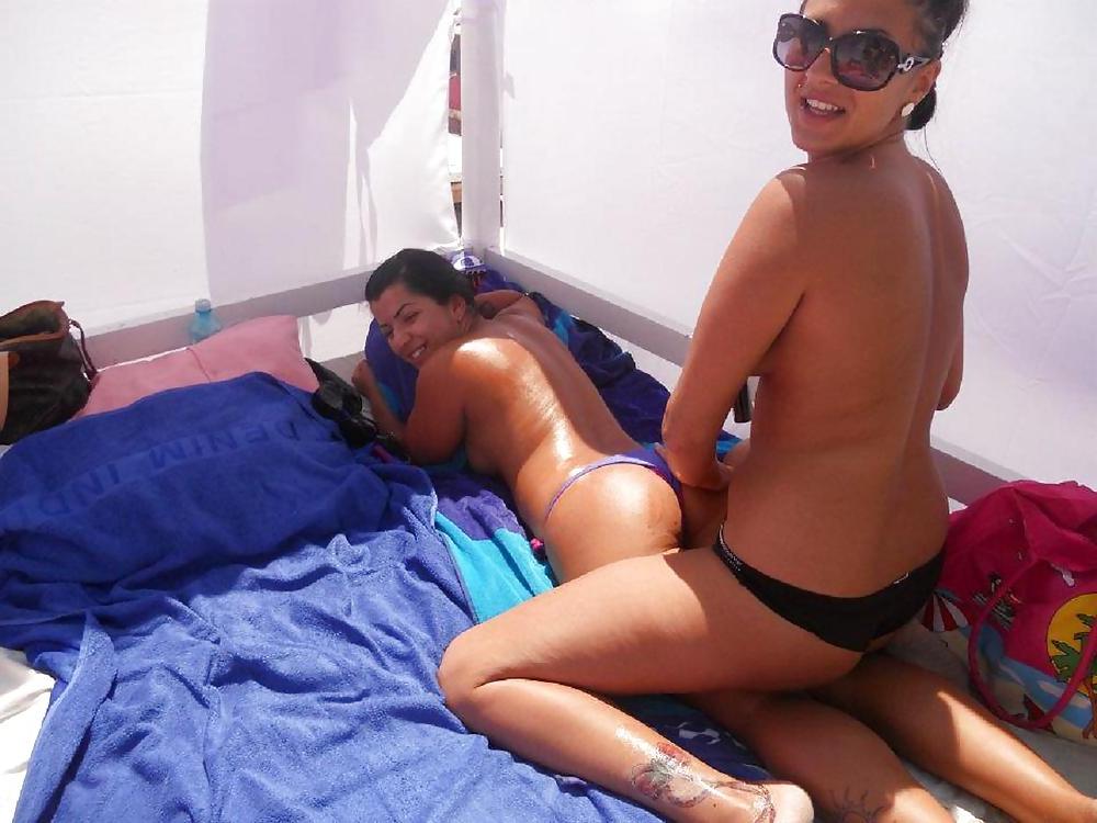12P Italian girl: Giulia