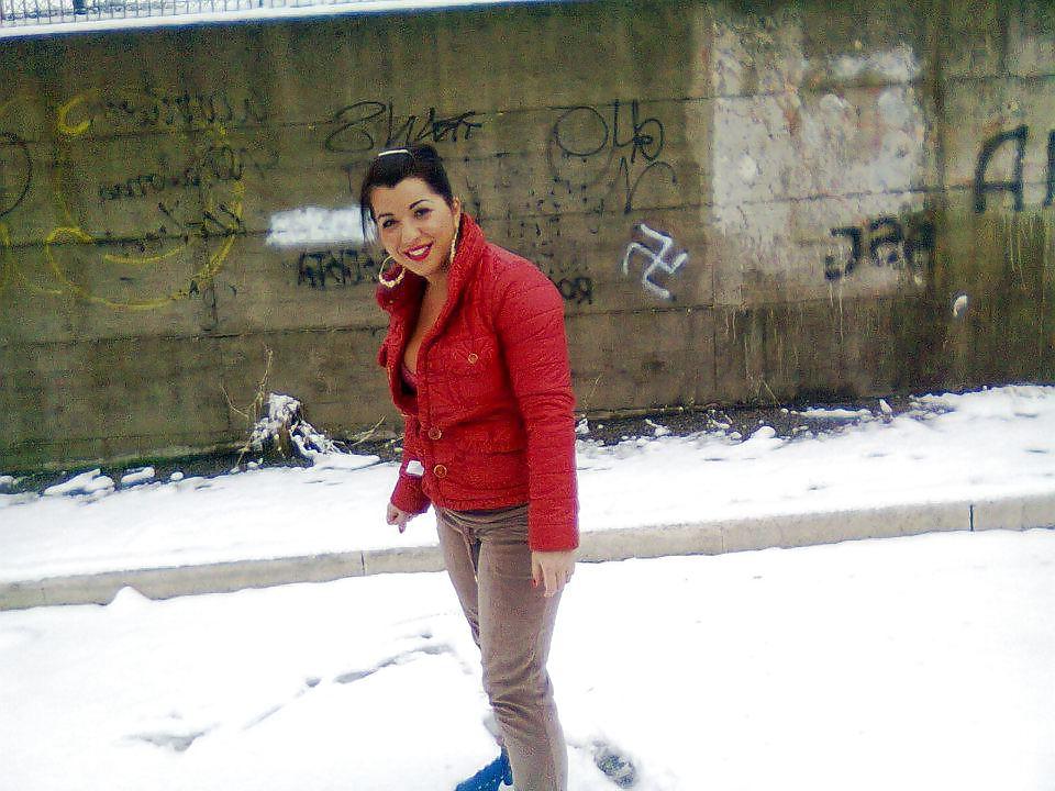 12P Italian girl: Giulia