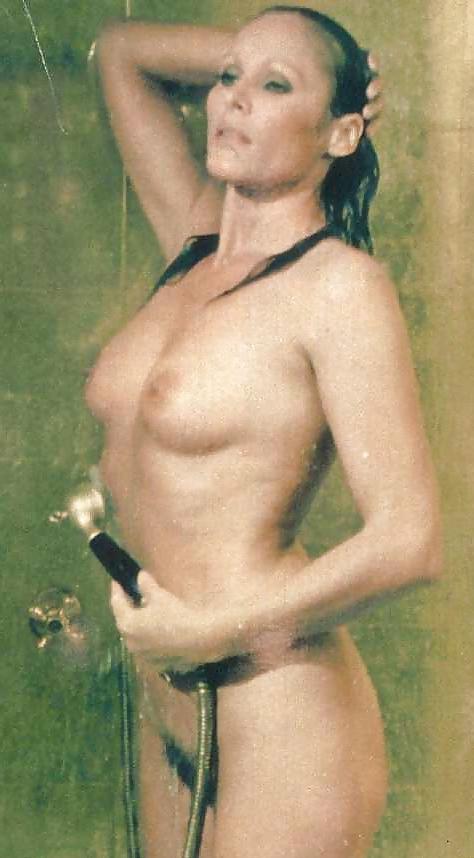 25P Ursula Andress 