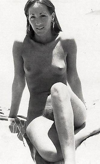 25P Vintage Black And White