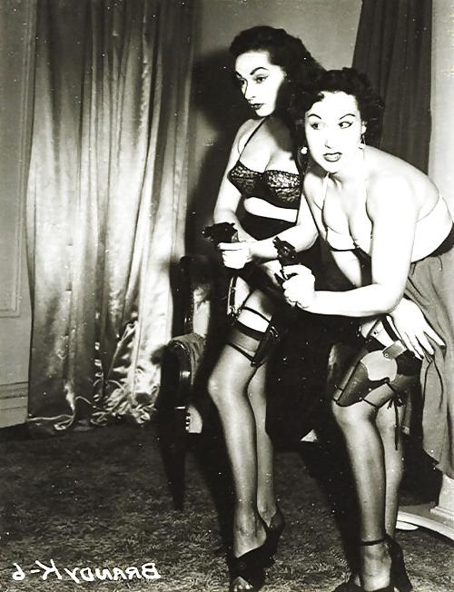 12P Vintage Glamour