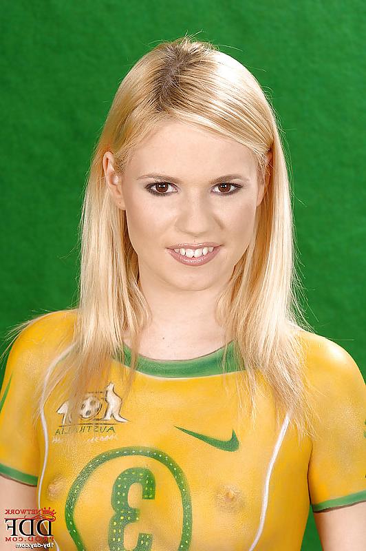 25P Soccer girls