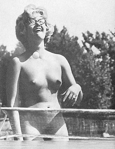 25P A Few Vintage Naturist Girls That Really Turn Me On