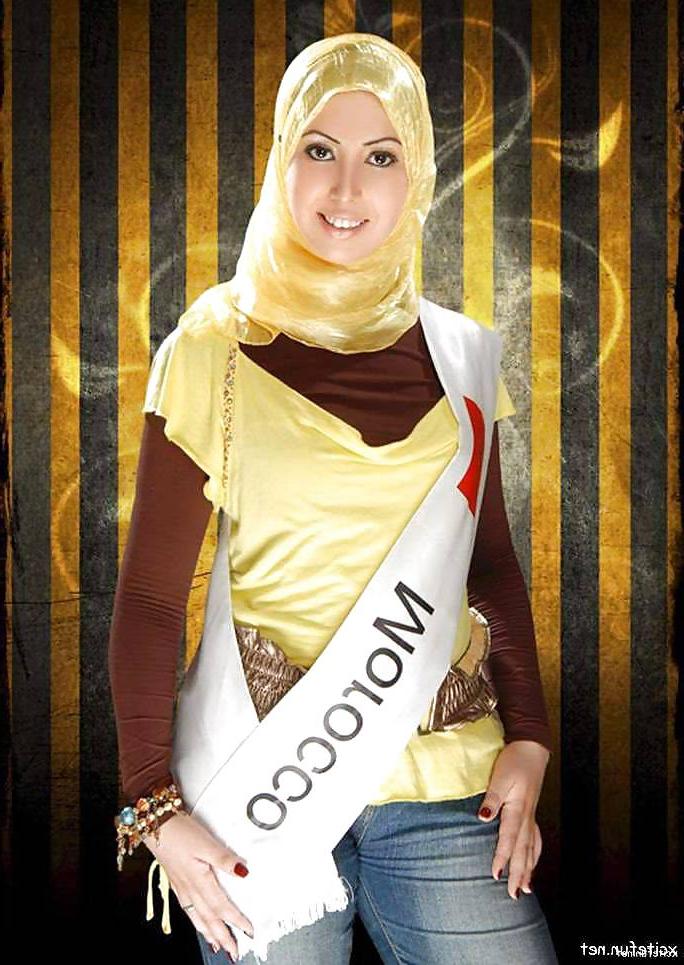25P Muslim Girls ... Your Hijab Is So Tight!