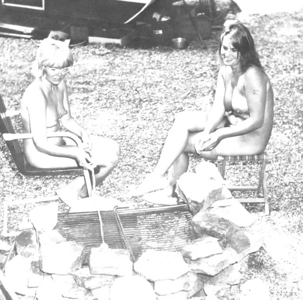 25P A Few Vintage Naturist Girls That Really Turn Me On (2)