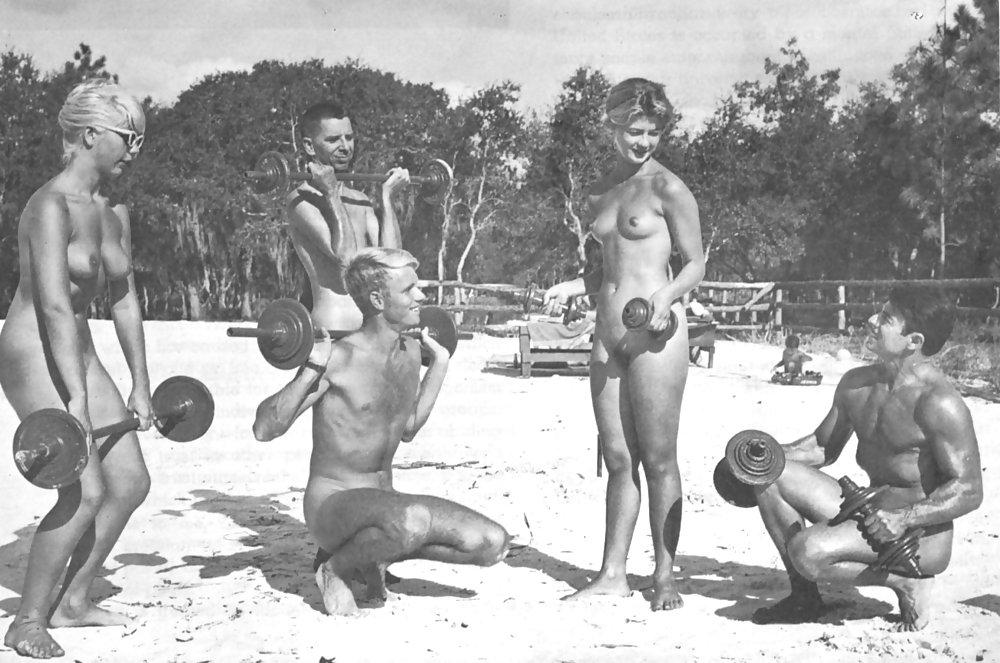 25P A Few Vintage Naturist Girls That Really Turn Me On (2)