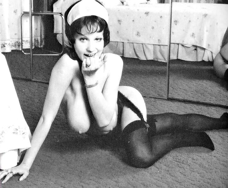 25P Vintage girl Roberta
